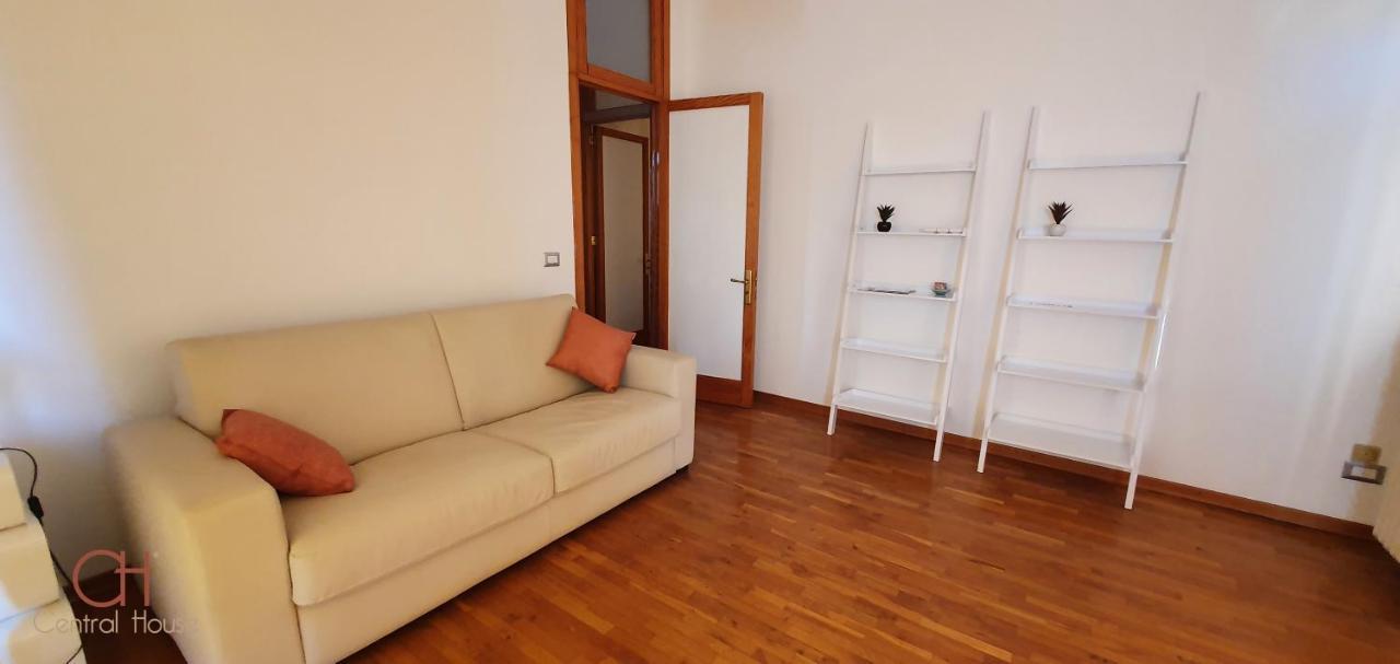Central House Lecce Kültér fotó