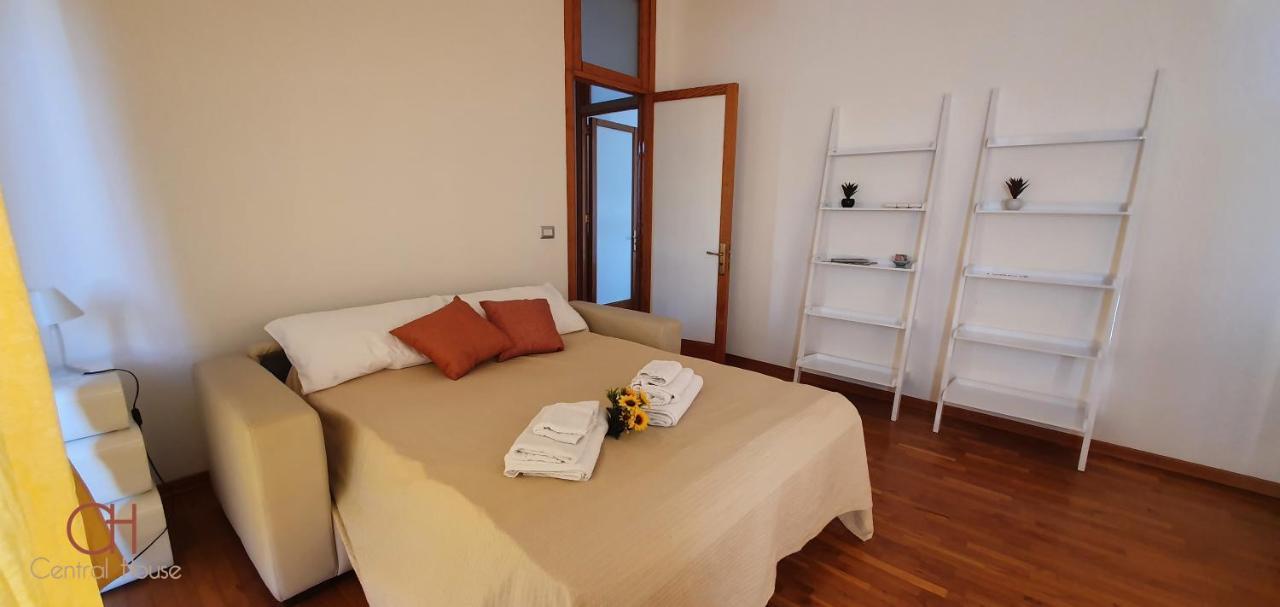 Central House Lecce Kültér fotó